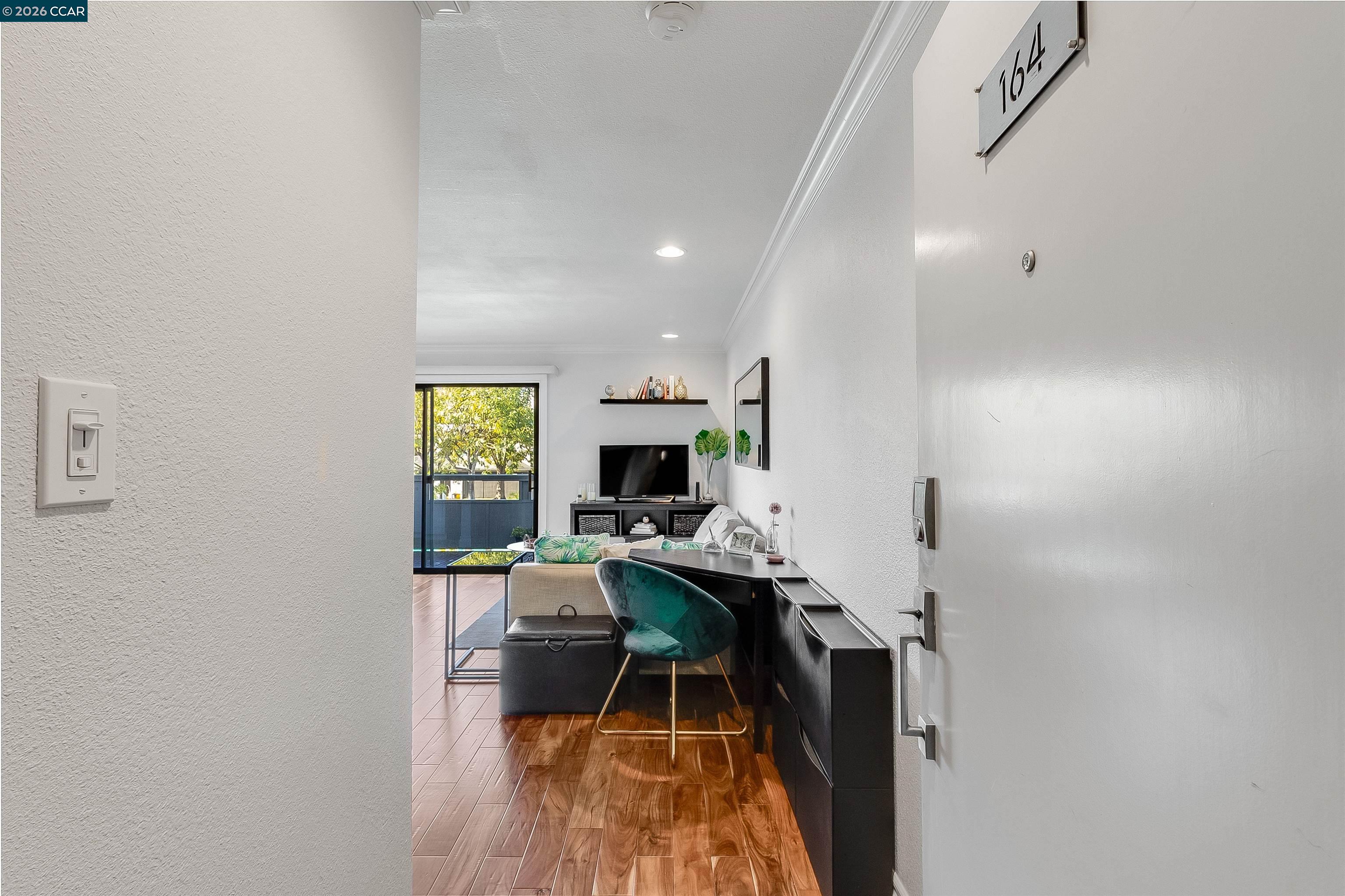 1 Embarcadero West, Unit 164 Oakland, CA 94607 - Photo 2 of 24