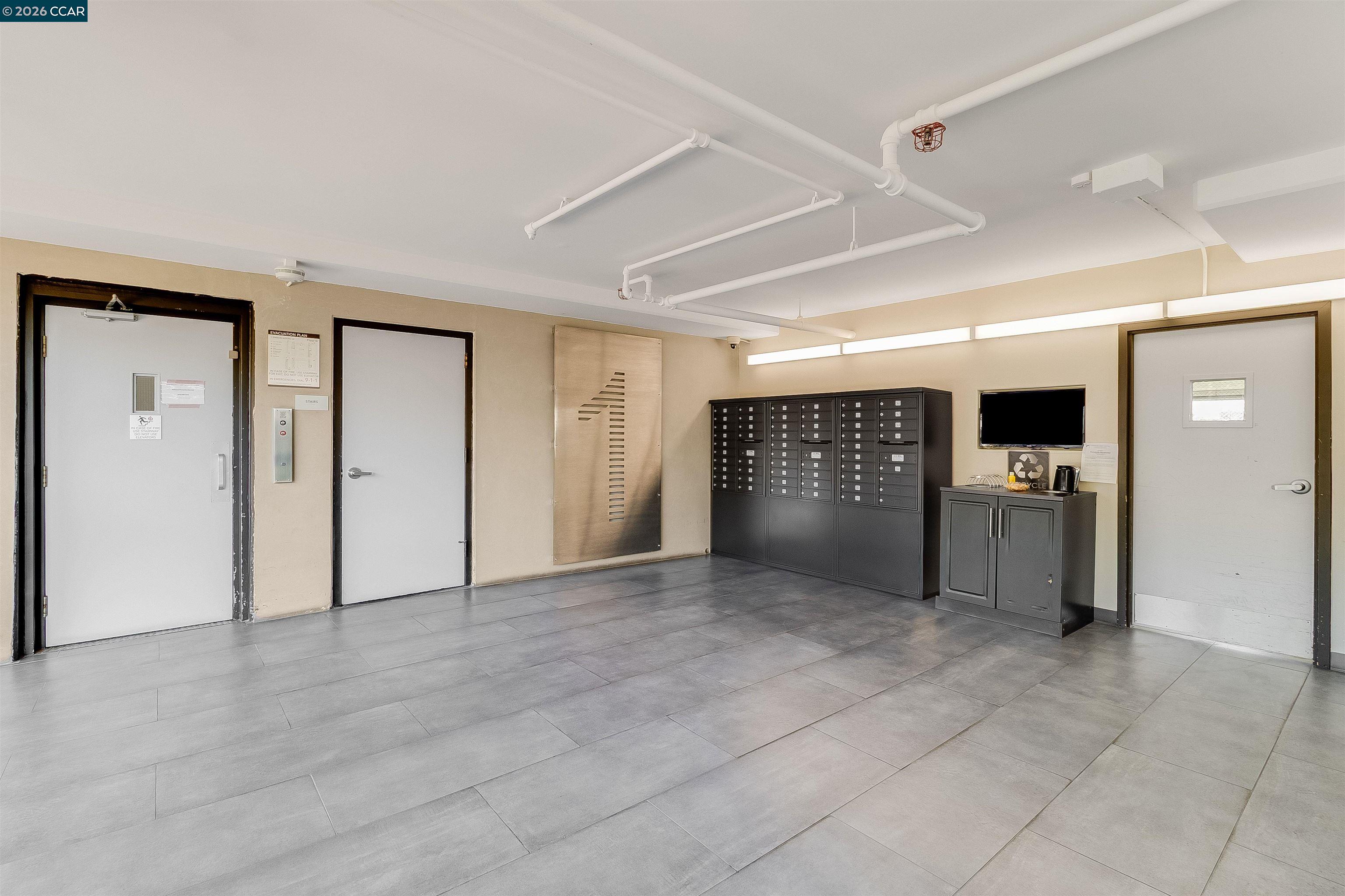 1 Embarcadero West, Unit 164 Oakland, CA 94607 - Photo 21 of 24