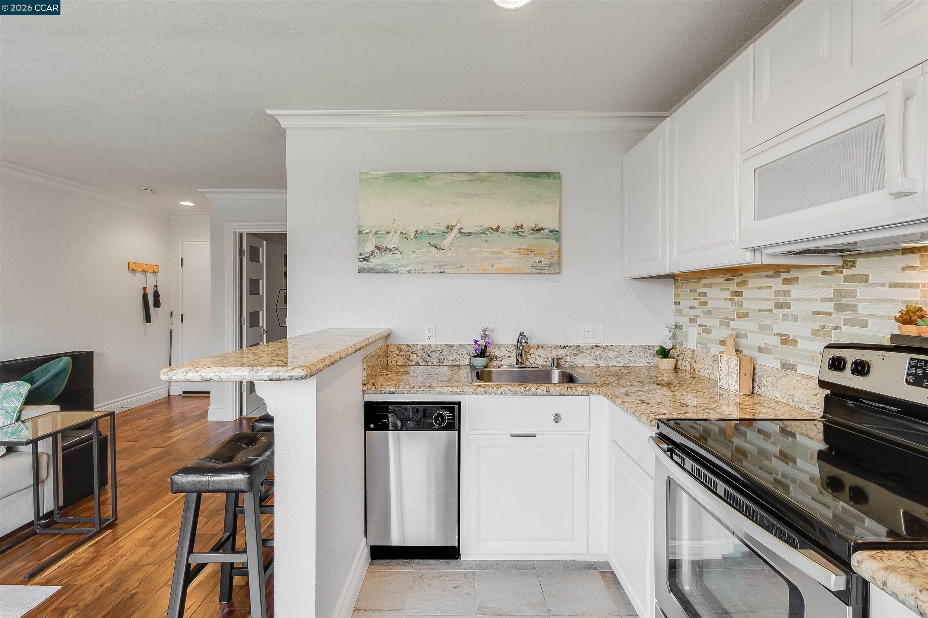 1 Embarcadero West, Unit 164 Oakland, CA 94607 - Photo 7 of 24