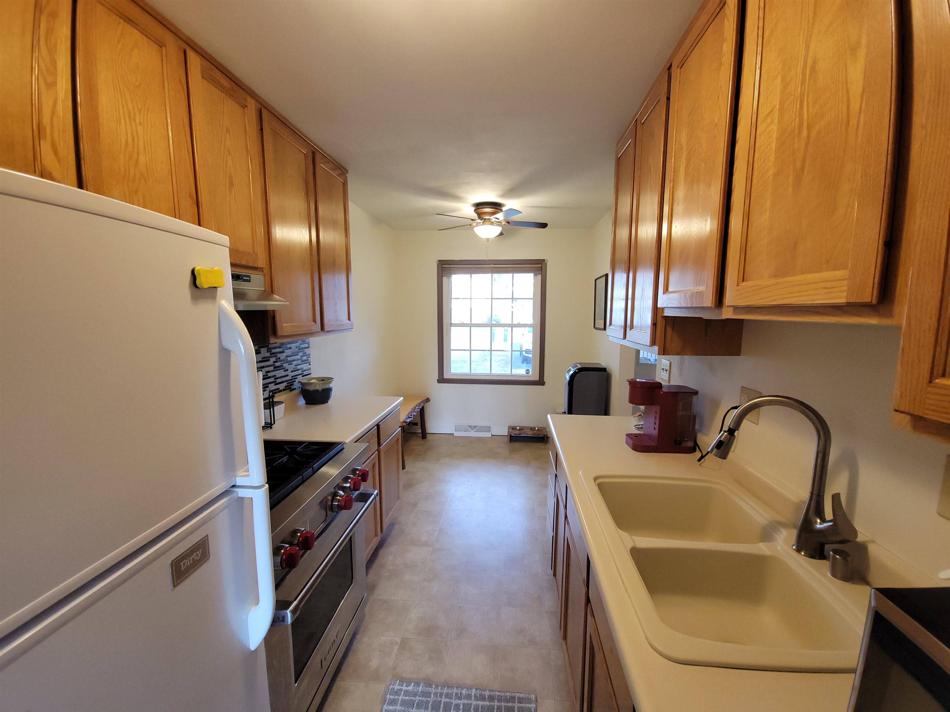 602 Saddle Ridge Portage, WI 53901 - Photo 5 of 27