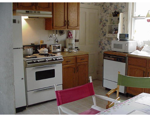 92 Leominster Road Lunenburg, MA 01462 - Photo 3 of 10 Gallery Image 3