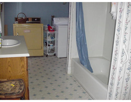 92 Leominster Road Lunenburg, MA 01462 - Photo 7 of 10 Gallery Image 7