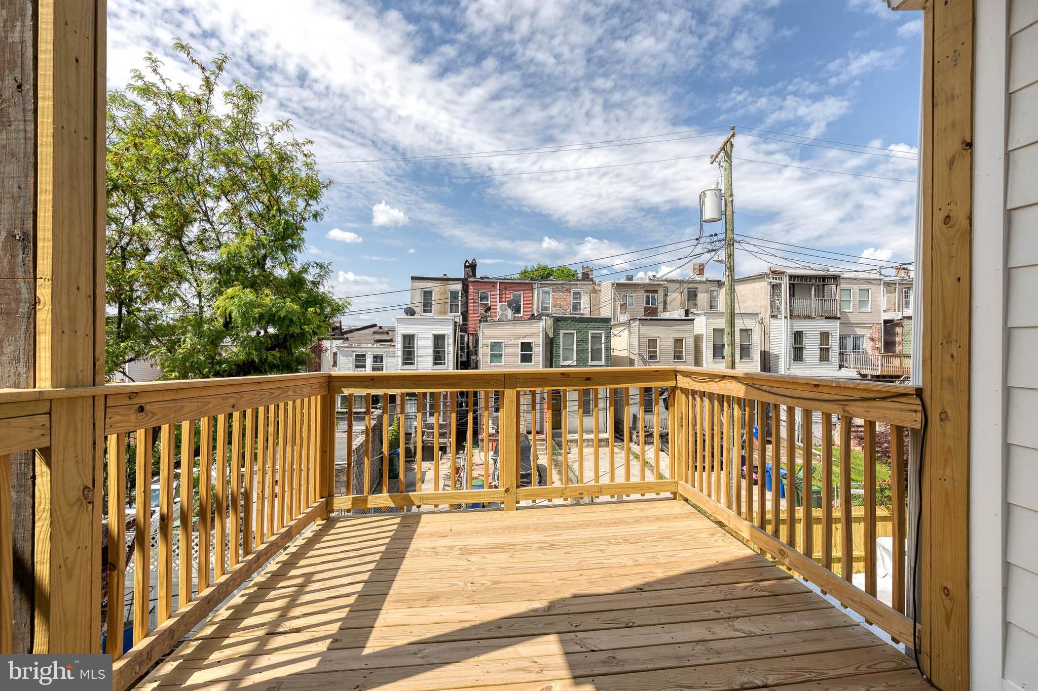 2520 Madison Avenue Baltimore, MD 21217 - Photo 30 of 59 Second floor balcony deck