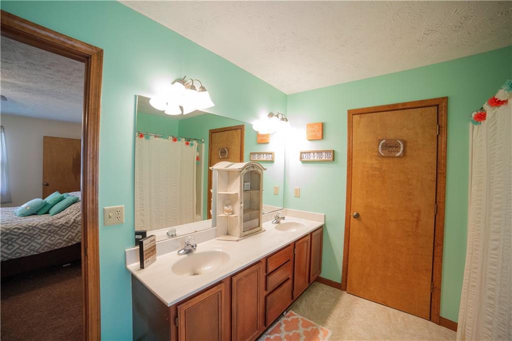 2453 Knobs End Court Springfield, OH 45502 - Photo 31 of 41