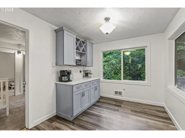 $650,000 | 2342 East Lynnwood Drive, Longview, WA 98632