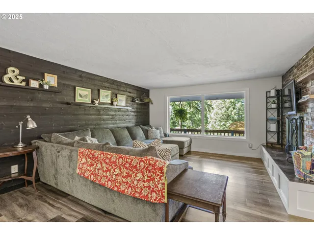 $650,000 | 2342 East Lynnwood Drive, Longview, WA 98632