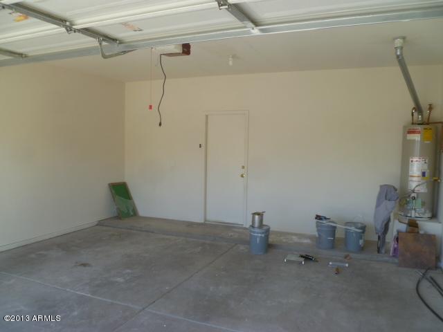 2946 South Del Rancho Circle Mesa, AZ 85212 - Photo 29 of 33 2 CAR GARAGE