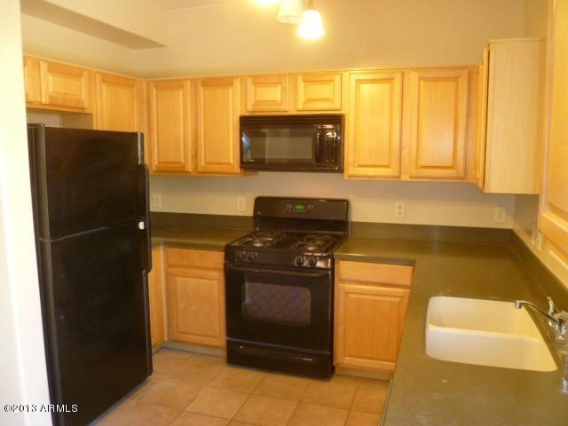 2946 South Del Rancho Circle Mesa, AZ 85212 - Photo 7 of 33 KITCHEN (2)