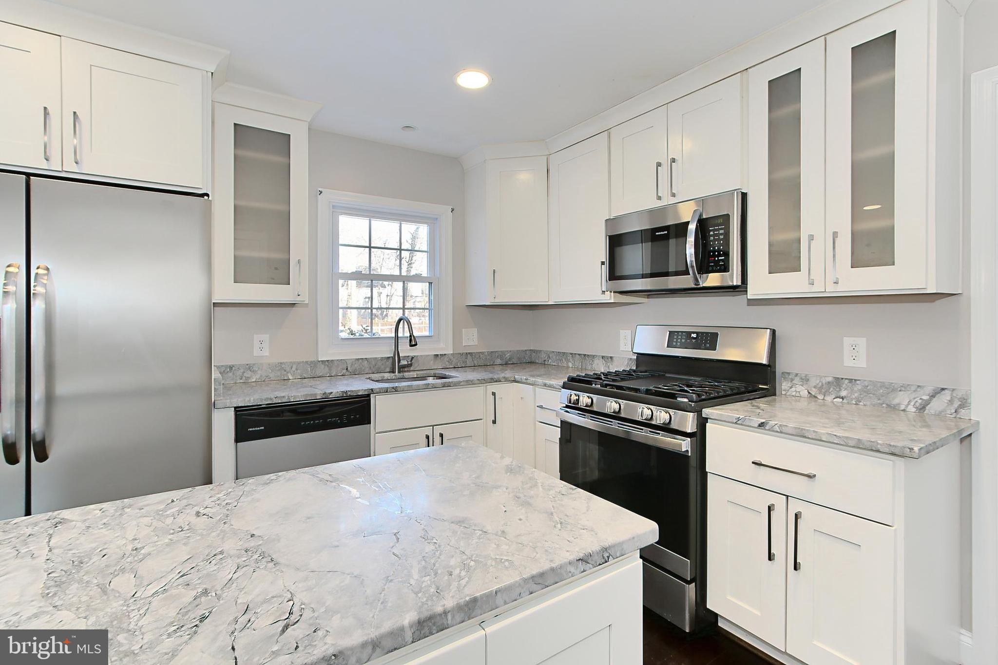 2006 Rampart Drive Alexandria, VA 22308 - Photo 12 of 37 Gallery Image 12