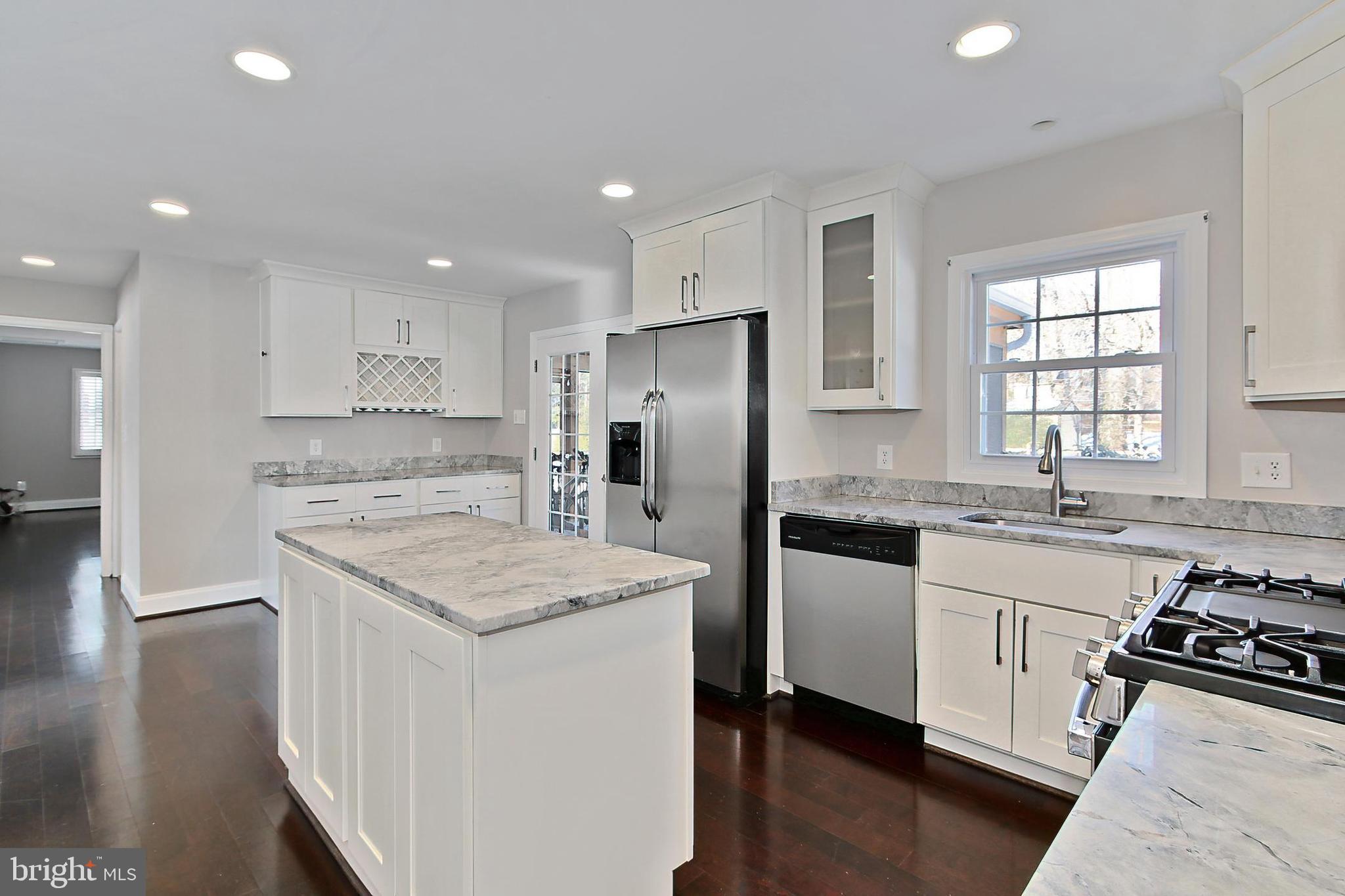 2006 Rampart Drive Alexandria, VA 22308 - Photo 13 of 37 Gallery Image 13