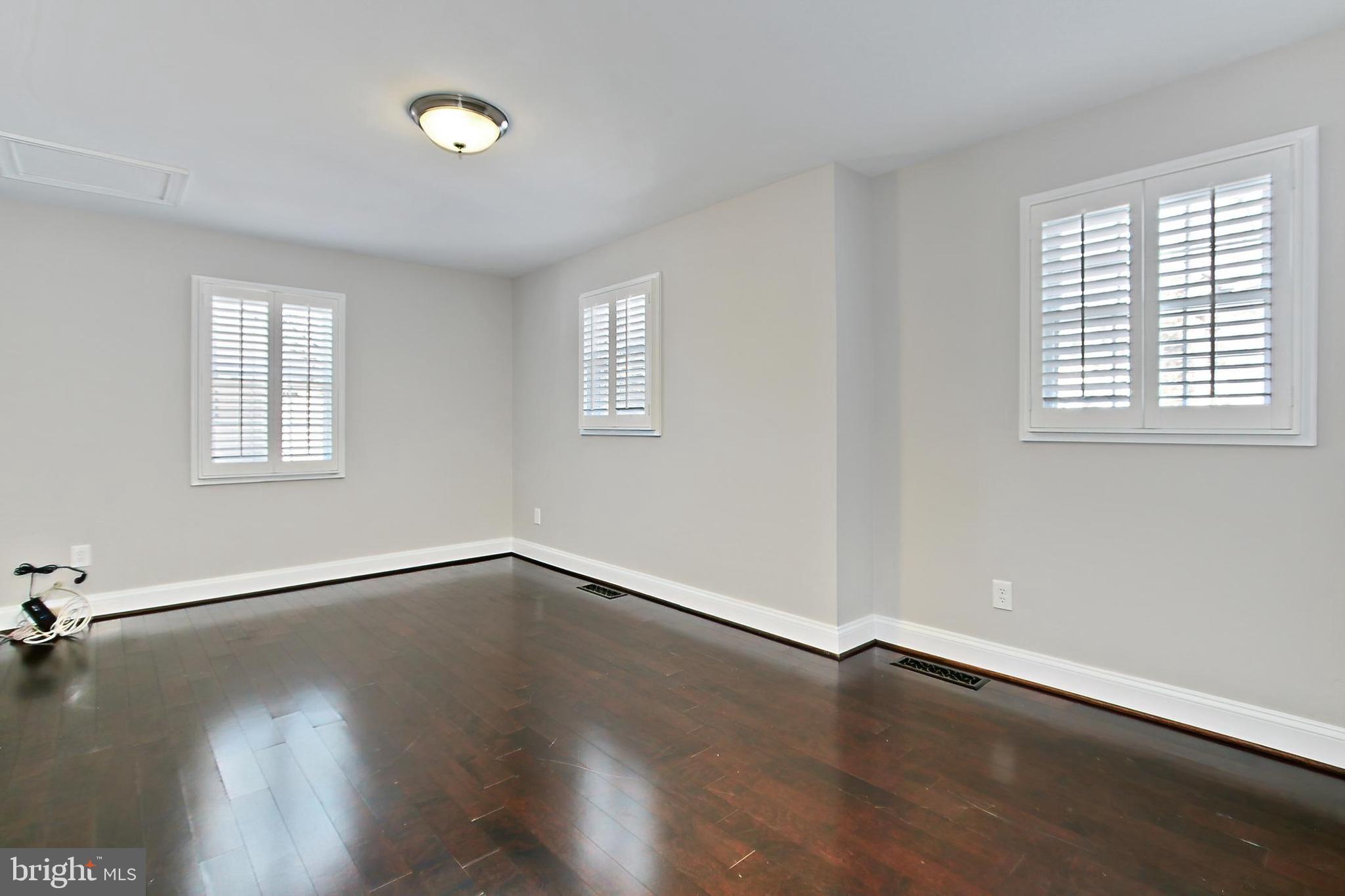 2006 Rampart Drive Alexandria, VA 22308 - Photo 17 of 37 Gallery Image 17