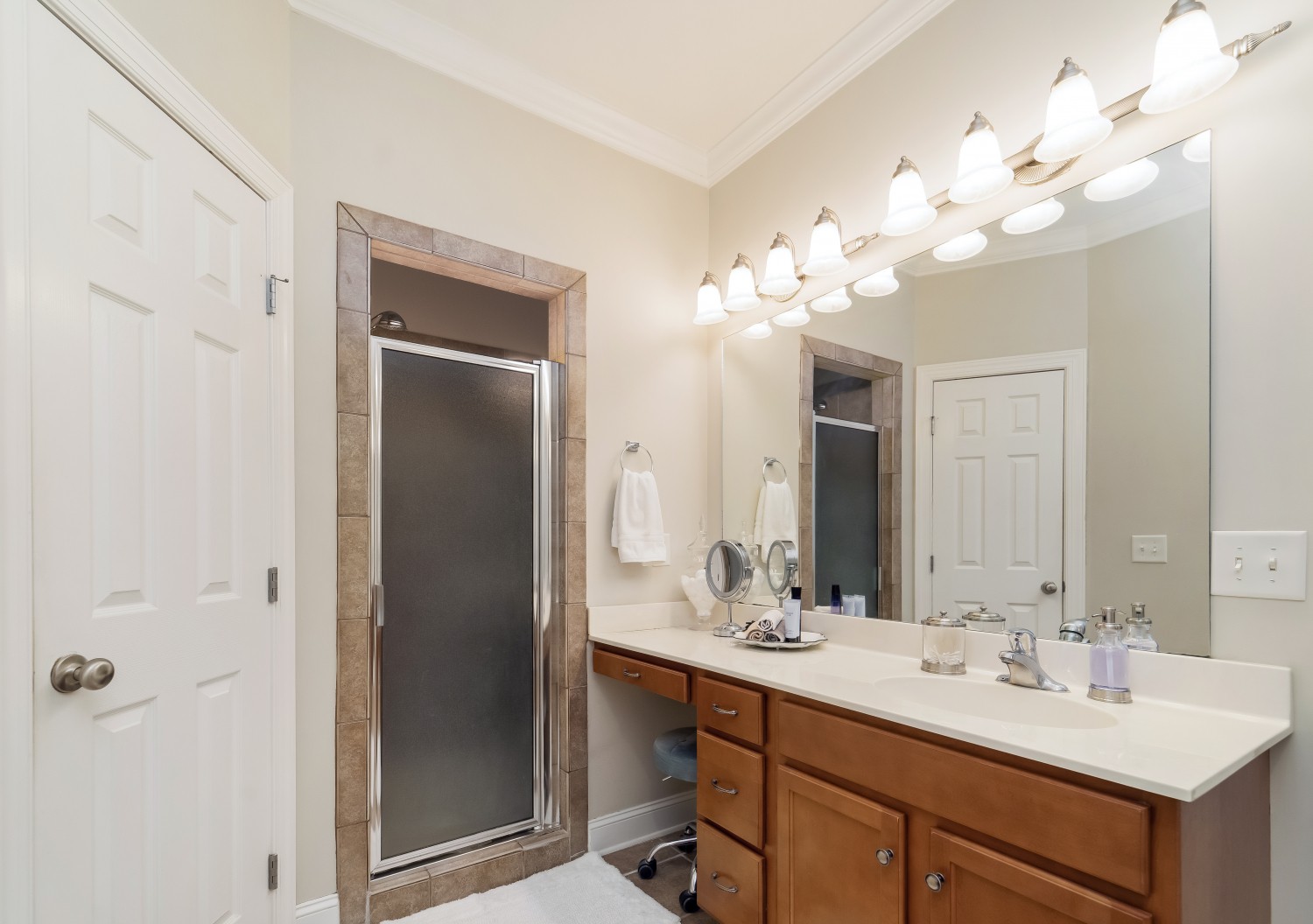 194 Greenvale Road Milton, TN 37118 - Photo 21 of 36 a bathroom with a double vanity sink and a mirror