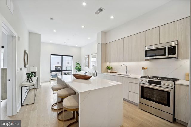 $651,900 | 701 Swann Avenue, Unit 603, Alexandria, VA 22301