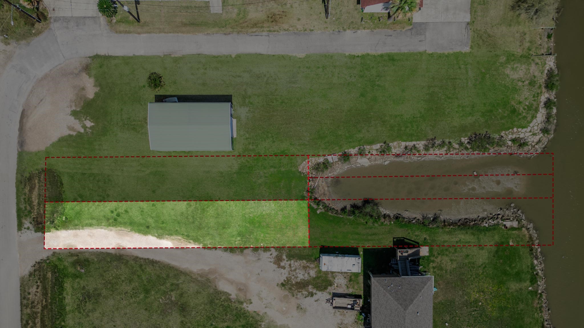 0 20th Street San Leon, TX 77539 - Photo 4 of 15 One of the four lots included in the sale.