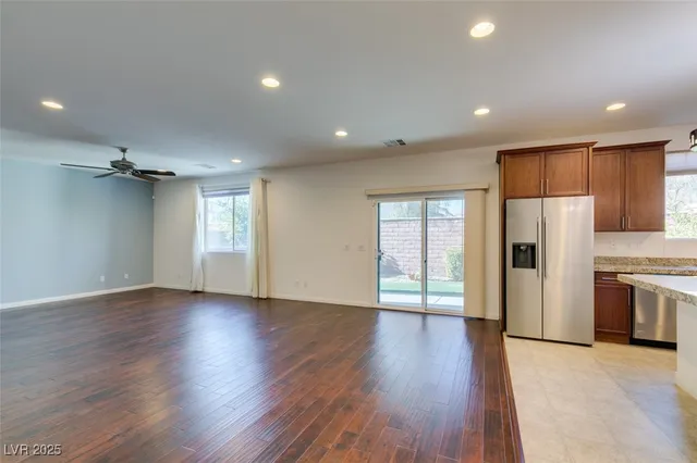 $2,999 | 10465 Saddle Mountain Street, Las Vegas, NV 89178