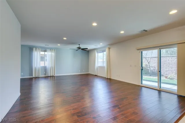 $2,999 | 10465 Saddle Mountain Street, Las Vegas, NV 89178