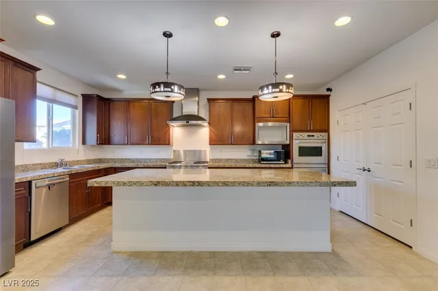 $2,999 | 10465 Saddle Mountain Street, Las Vegas, NV 89178