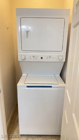 $2,999 | 10465 Saddle Mountain Street, Las Vegas, NV 89178