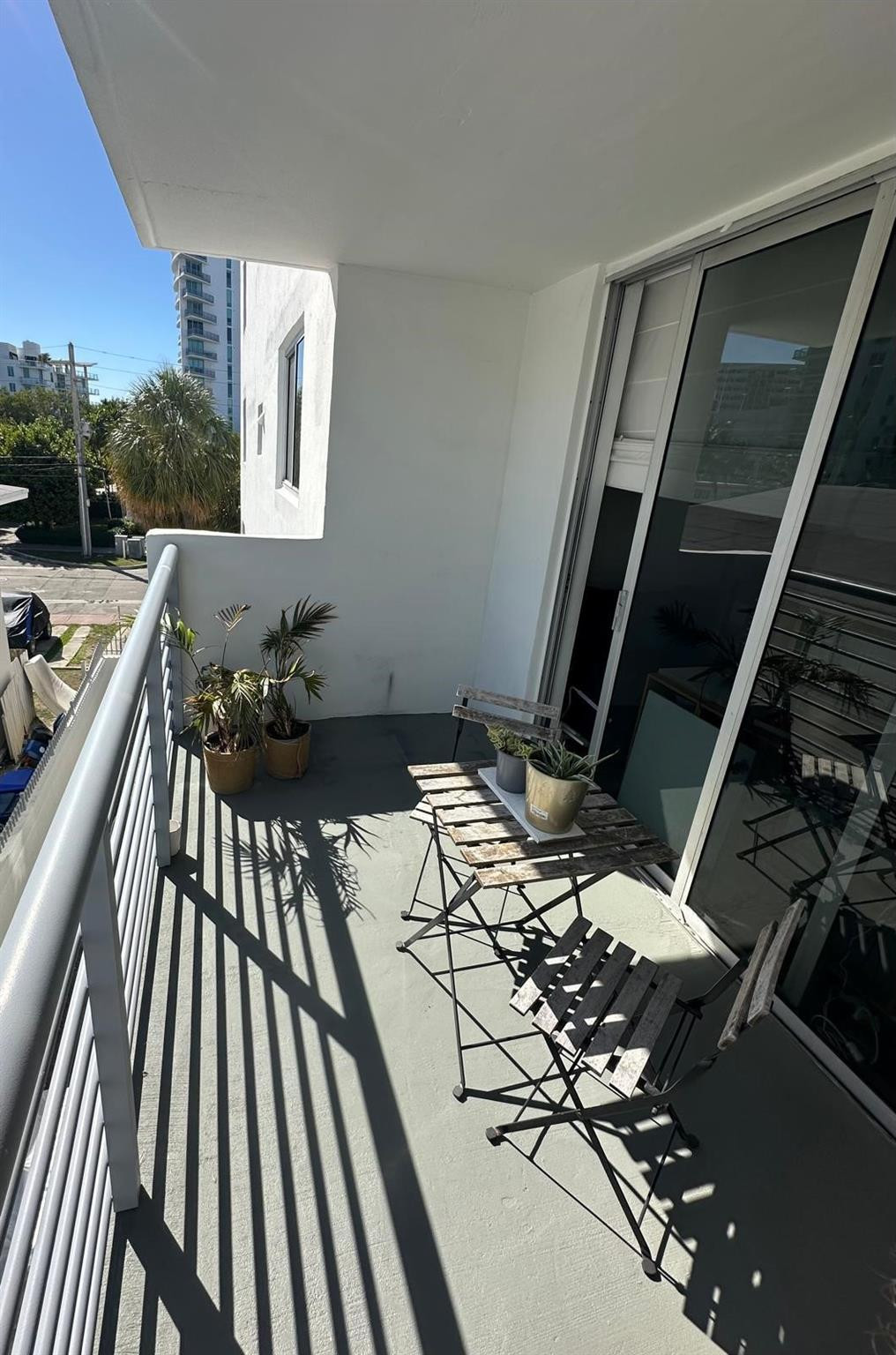 1605 Bay Road, Unit 304 Miami Beach, FL 33139 - Photo 14 of 17 Photo 14