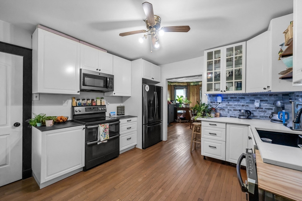112 Hampshire Street Springfield, MA 01151 - Photo 3 of 31 Gallery Image 3