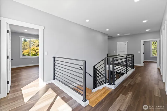 $1,249,000 | 14060 7th Place South, Burien, WA 98168