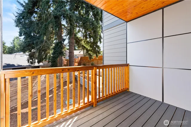 $1,249,000 | 14060 7th Place South, Burien, WA 98168