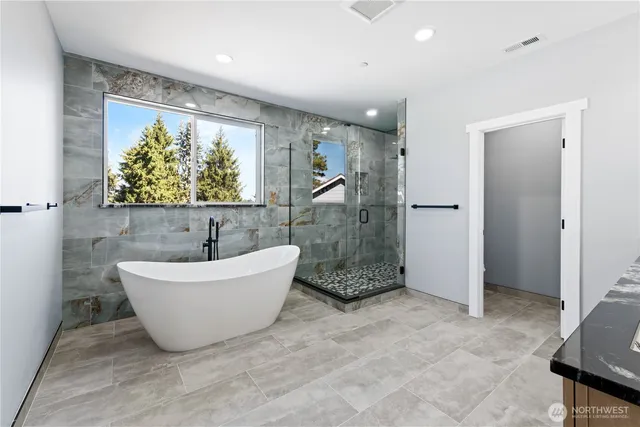 $1,249,000 | 14060 7th Place South, Burien, WA 98168