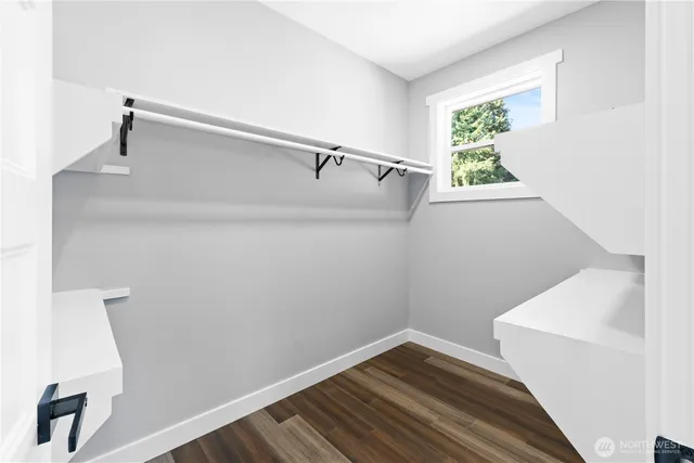 $1,249,000 | 14060 7th Place South, Burien, WA 98168