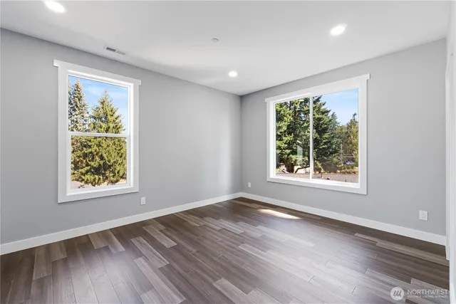 $1,249,000 | 14060 7th Place South, Burien, WA 98168