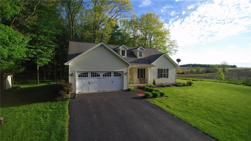 178 Shaner Road Volant, PA 16156 - Photo 3 of 25