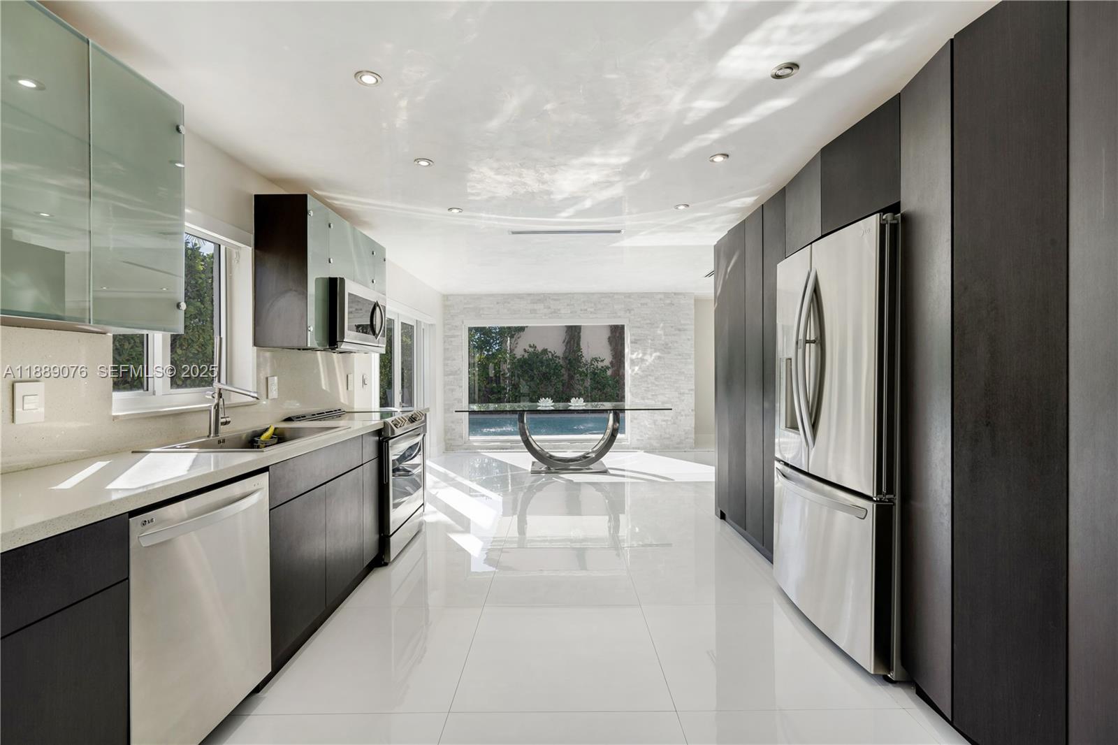 6763 Southwest 106th Place Miami, FL 33173 - Photo 6 of 39
