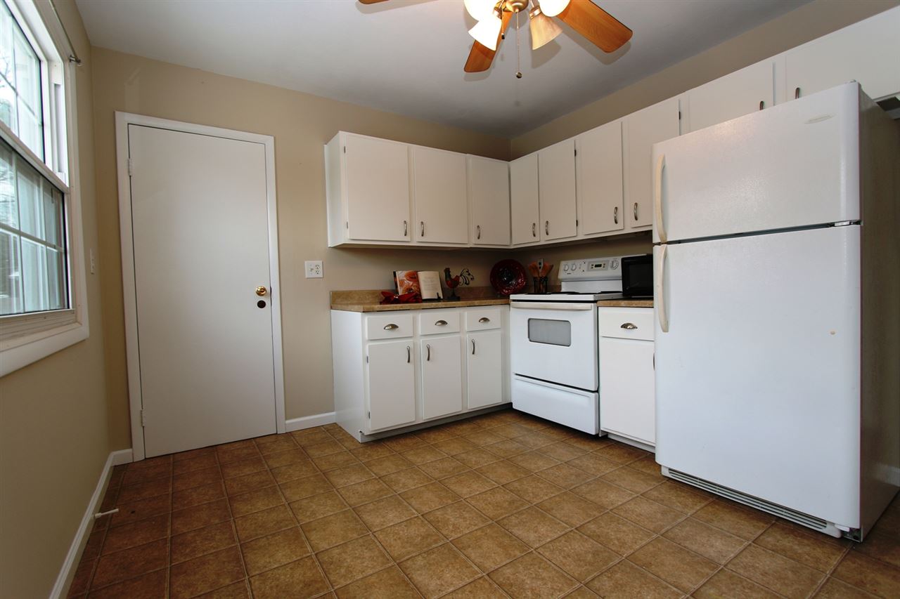 1408 Prairie Du Chien Road Iowa City, IA 52245 - Photo 3 of 21 Gallery Image 3