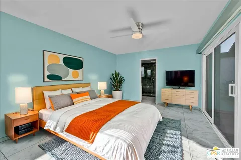 $435,000 | 2490 East Miramonte Circle, Unit B, Palm Springs, CA 92264