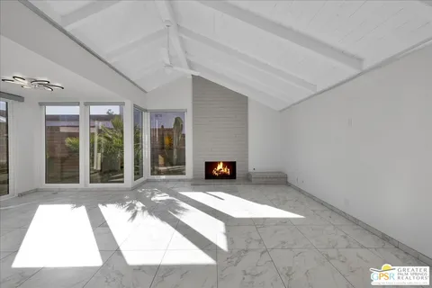 $435,000 | 2490 East Miramonte Circle, Unit B, Palm Springs, CA 92264