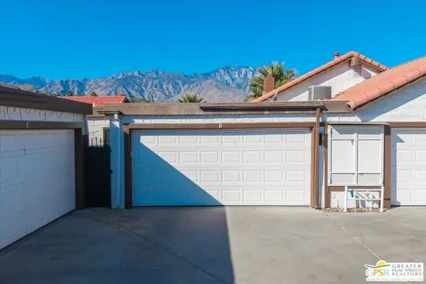 $435,000 | 2490 East Miramonte Circle, Unit B, Palm Springs, CA 92264