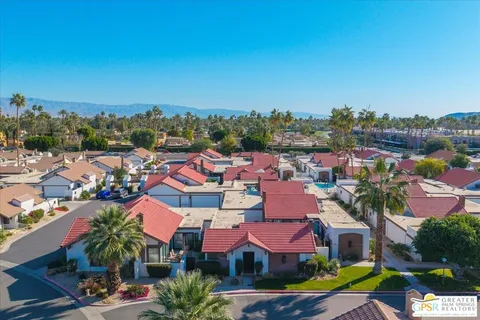 $435,000 | 2490 East Miramonte Circle, Unit B, Palm Springs, CA 92264