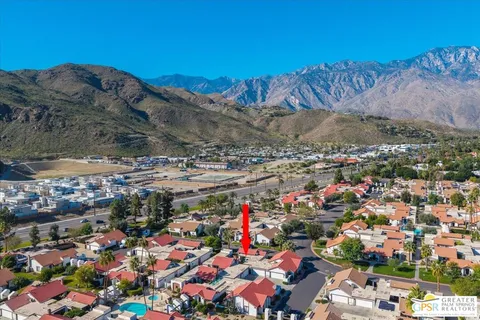 $435,000 | 2490 East Miramonte Circle, Unit B, Palm Springs, CA 92264