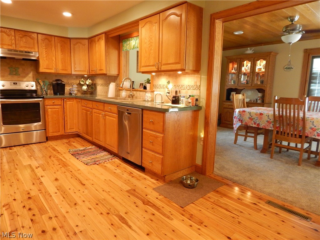 6420 Oberlin Road Amherst, OH 44001 - Photo 11 of 34 Gallery Image 11
