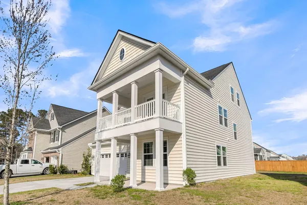 $449,000 | 370 Bradley Bend Drive, Moncks Corner, SC 29461