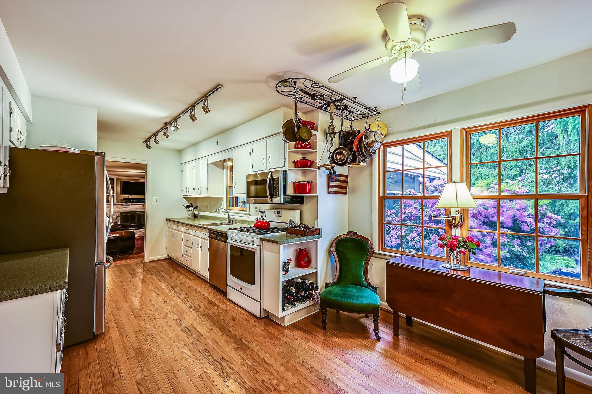 297 Halsey Road Annapolis, MD 21401 - Photo 11 of 36 Gallery Image 11