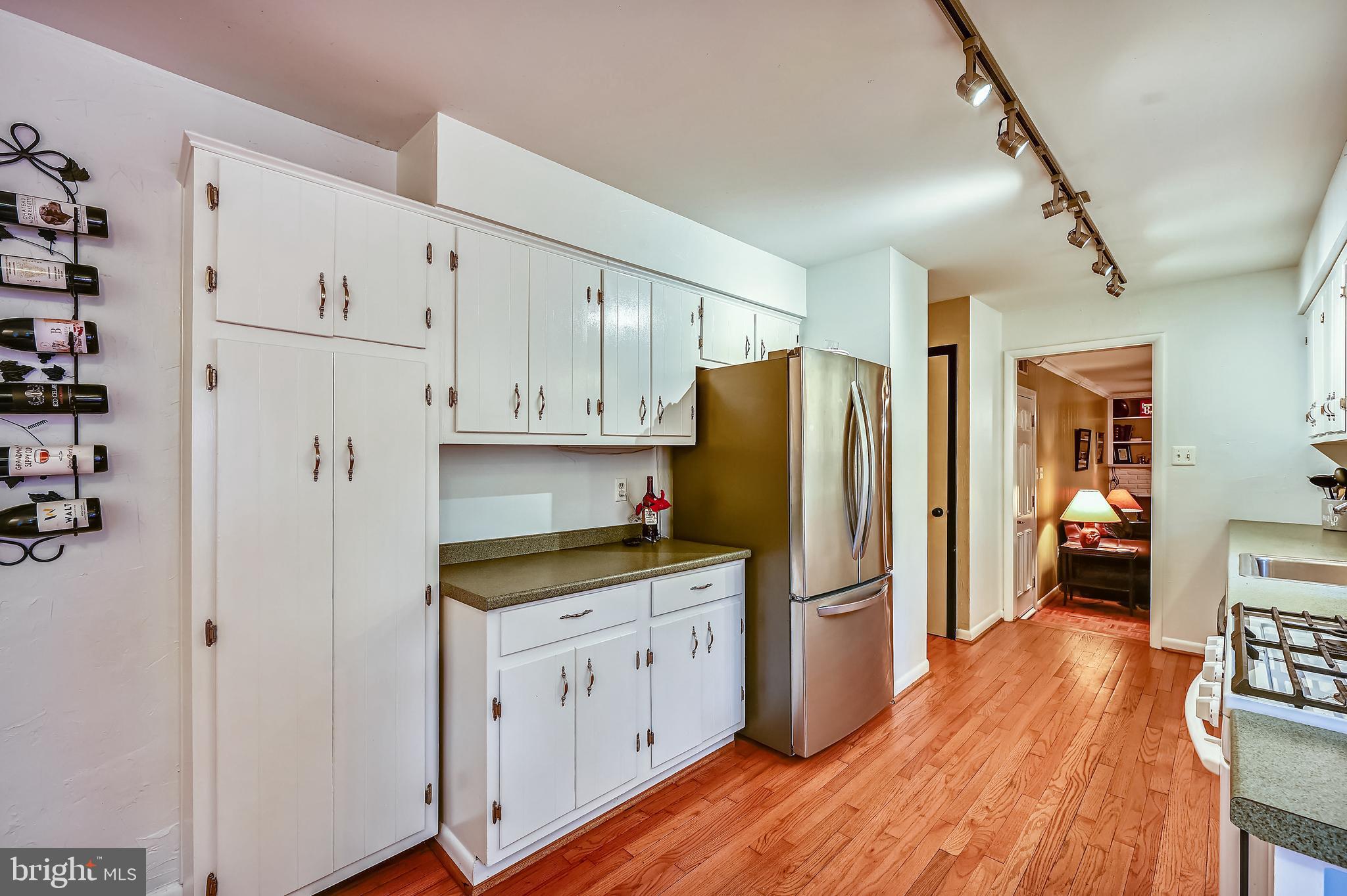 297 Halsey Road Annapolis, MD 21401 - Photo 12 of 36 Gallery Image 12