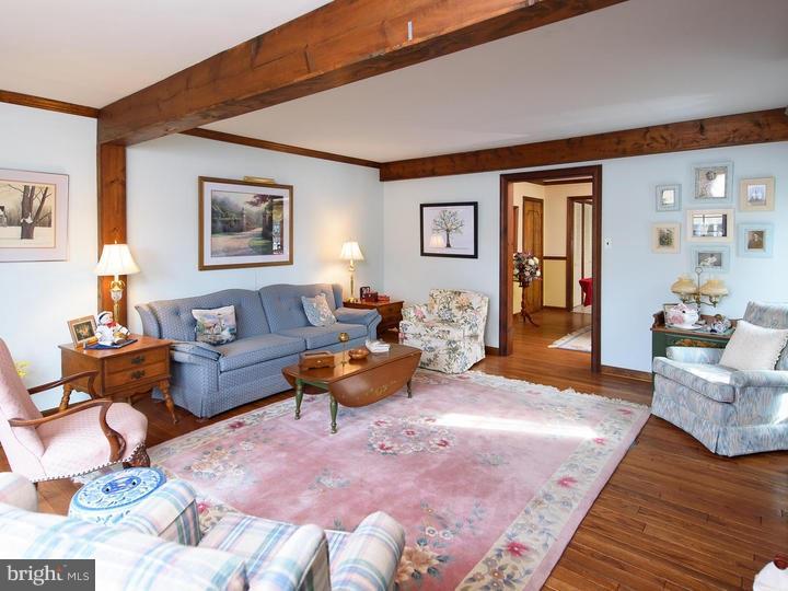 736 Brookhaven Road Wallingford, PA 19086 - Photo 5 of 22 Gallery Image 5