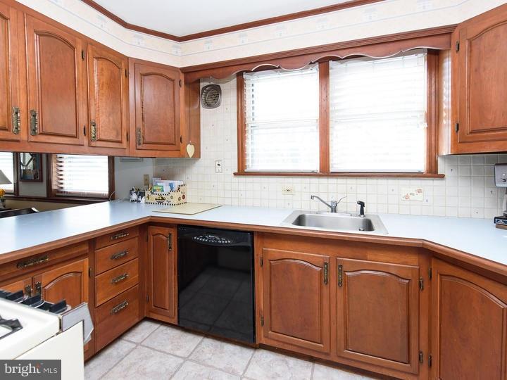 736 Brookhaven Road Wallingford, PA 19086 - Photo 7 of 22 Gallery Image 7