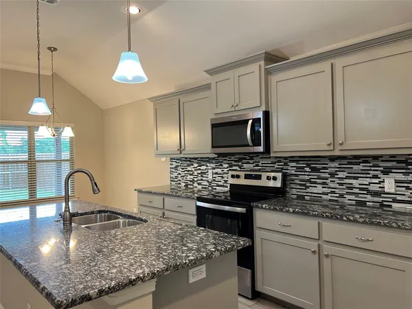 $1,845 | 148 Frank Street, Greenville, TX 75402