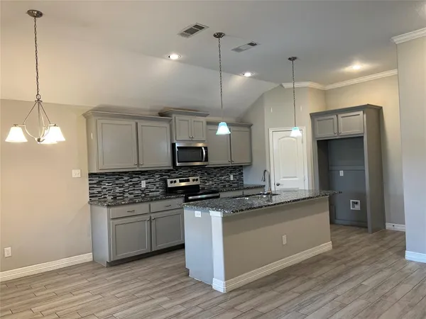 $1,845 | 148 Frank Street, Greenville, TX 75402