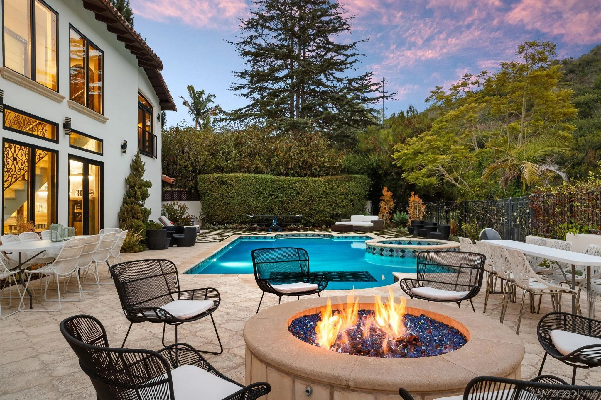 7853 Via Capri La Jolla, CA 92037 - Photo 21 of 67