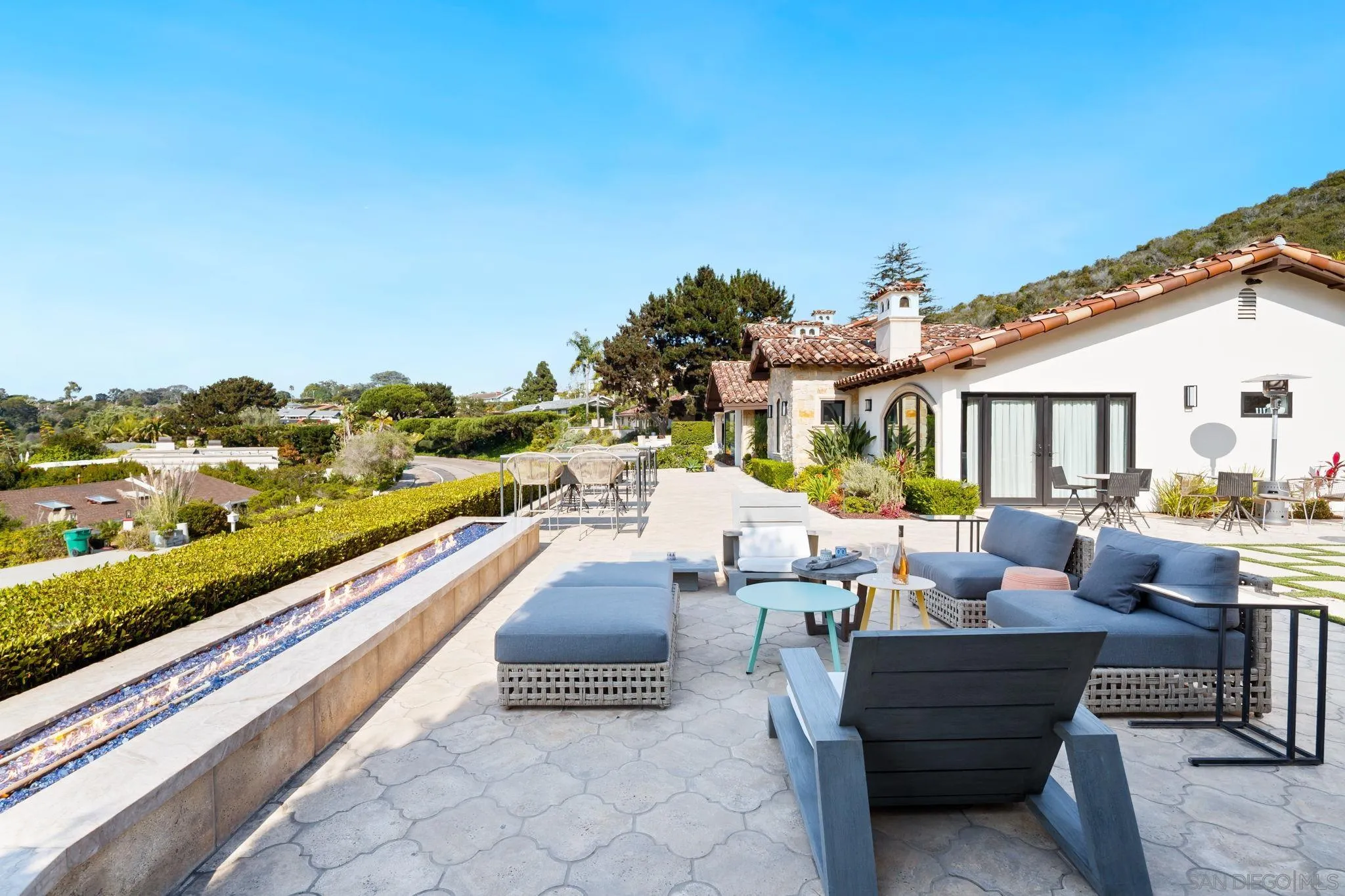 7853 Via Capri La Jolla, CA 92037 - Photo 22 of 67