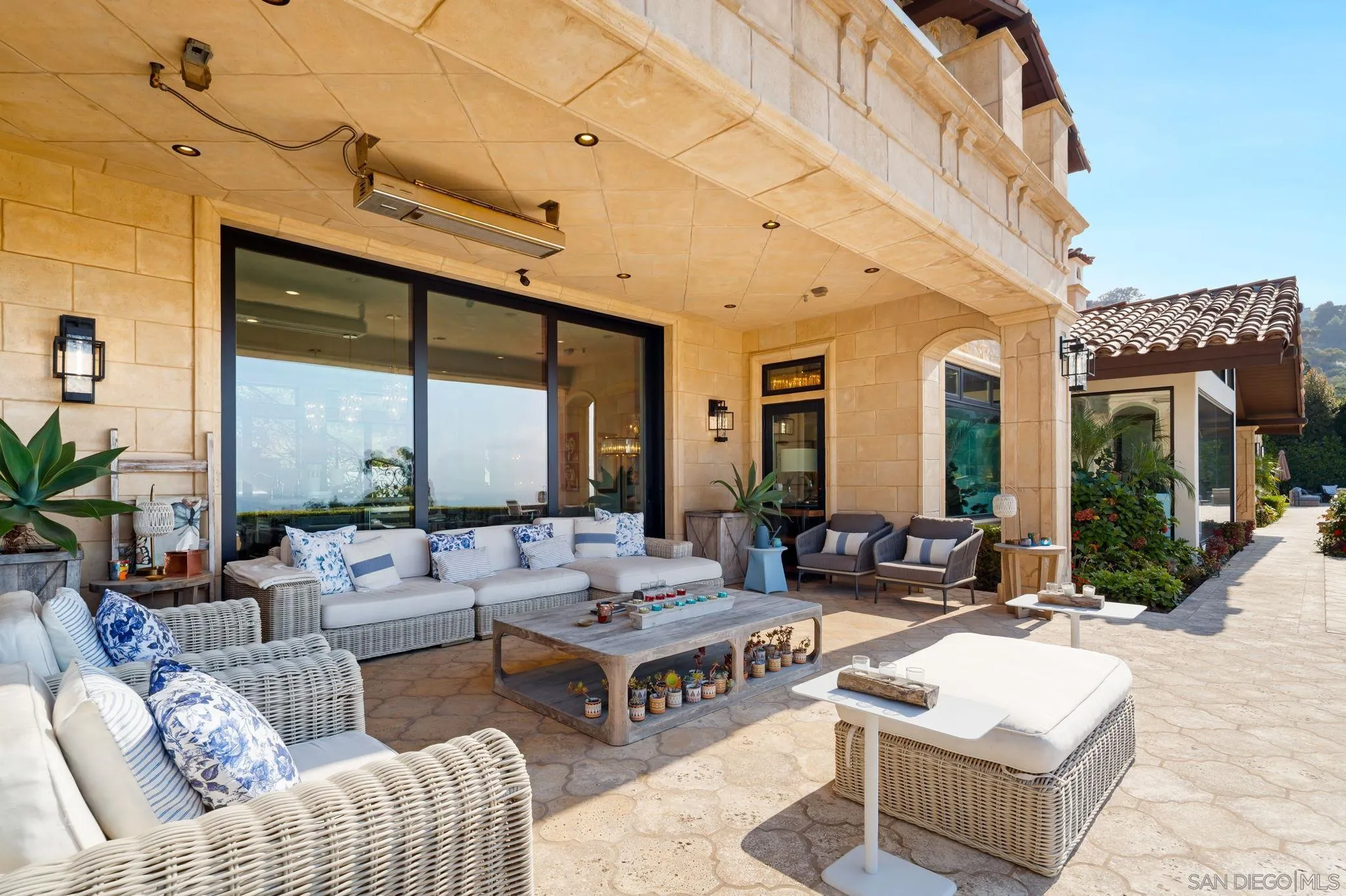 7853 Via Capri La Jolla, CA 92037 - Photo 27 of 67