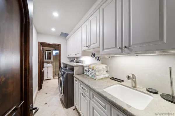 $45,000 | 7853 Via Capri, La Jolla, CA 92037