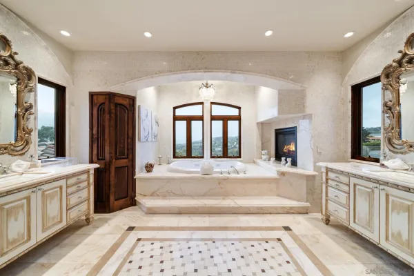 $45,000 | 7853 Via Capri, La Jolla, CA 92037